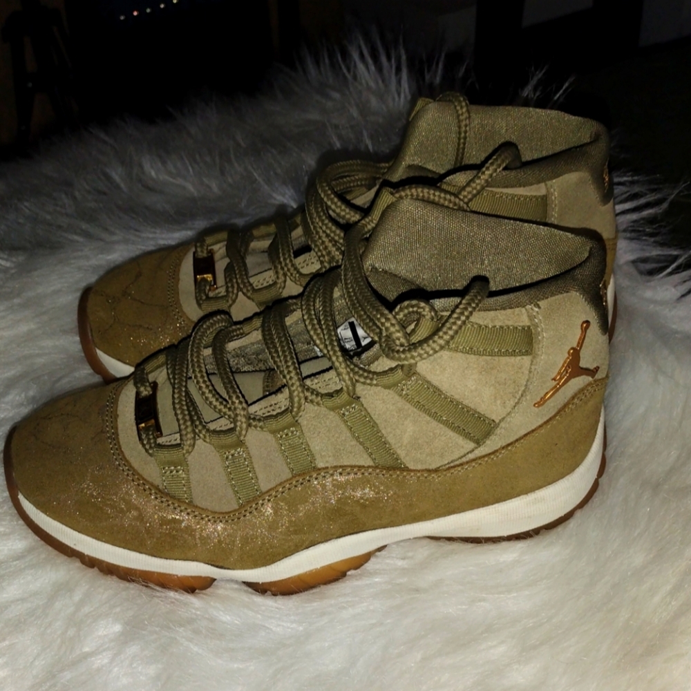 Jordans size 7